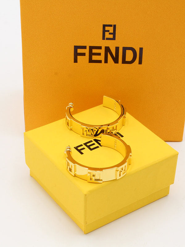 حلق فندي ميتال ستامب لوقو حلق fendi