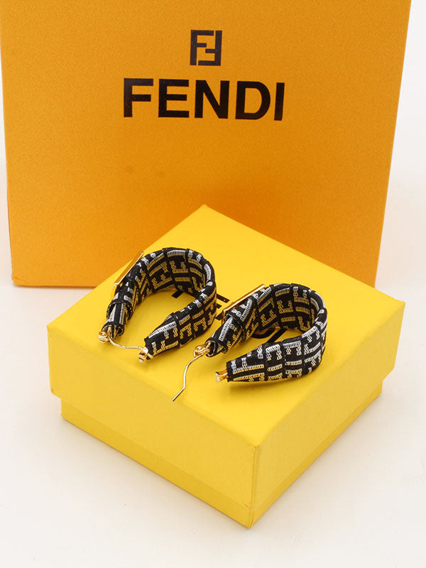 حلق فندي بلك كلوز لوقو حلق fendi