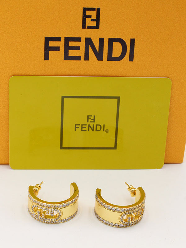 حلق فندي مدور زركون لوقو وسط حلق fendi