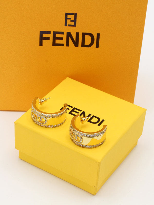 حلق فندي مدور زركون لوقو وسط حلق fendi