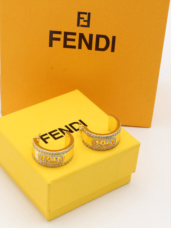 حلق فندي مدور زركون لوقو وسط حلق fendi
