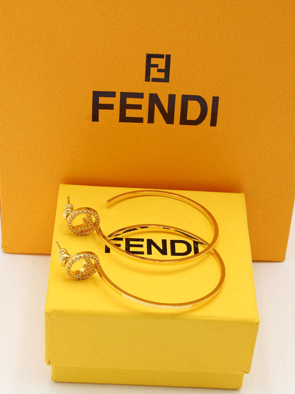 حلق فندي ميتال كبير زركون لوقو حلق fendi ذهبي