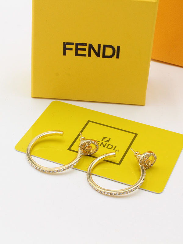 حلق فندي زركون وسط لوقو ذهبي حلق fendi
