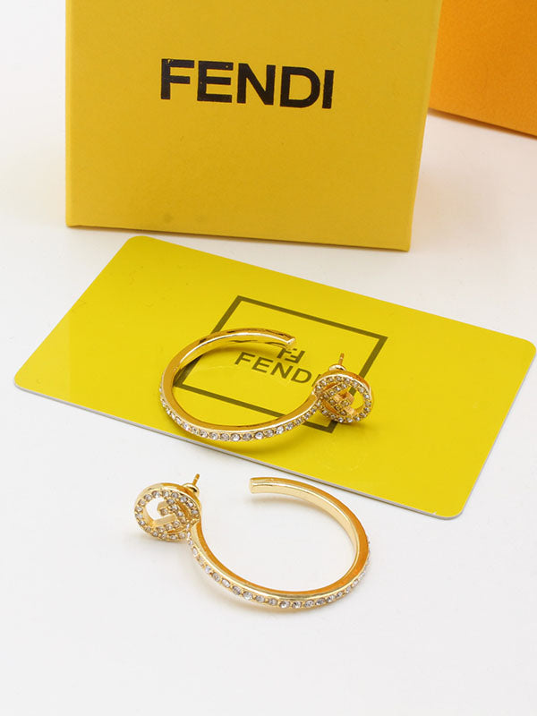 حلق فندي زركون وسط لوقو ذهبي حلق fendi