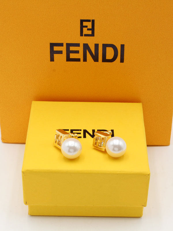 حلق فندي سكوير لوقو لولو حلق fendi