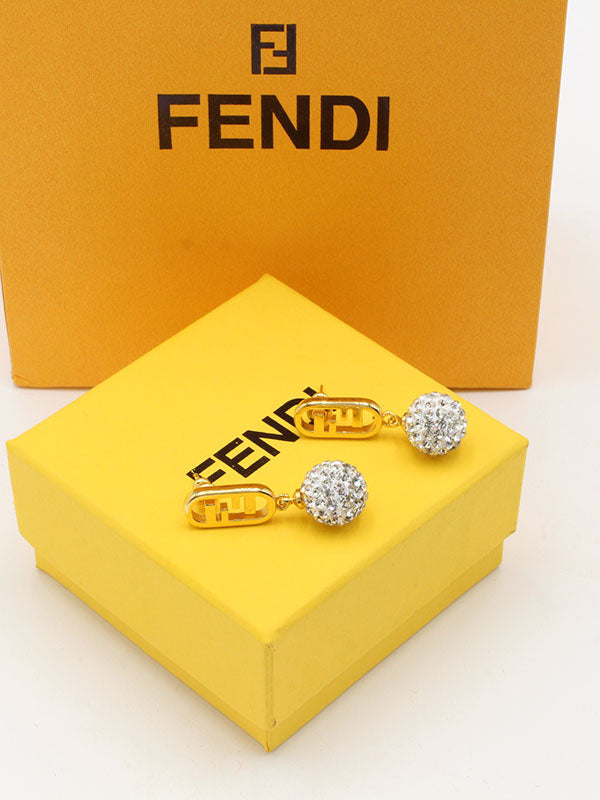 حلق فندي لولو كريستال لوقو حلق fendi