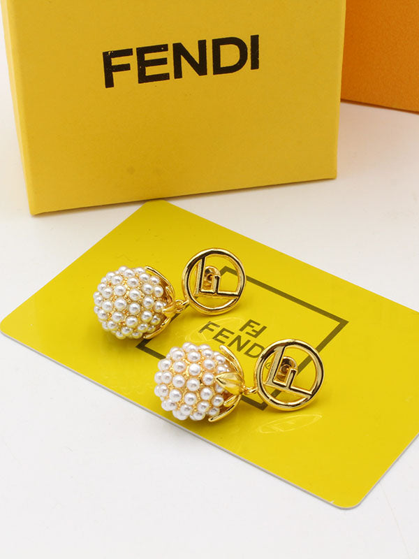 حلق فندي بيرل بول لوقو حلق fendi ذهبي