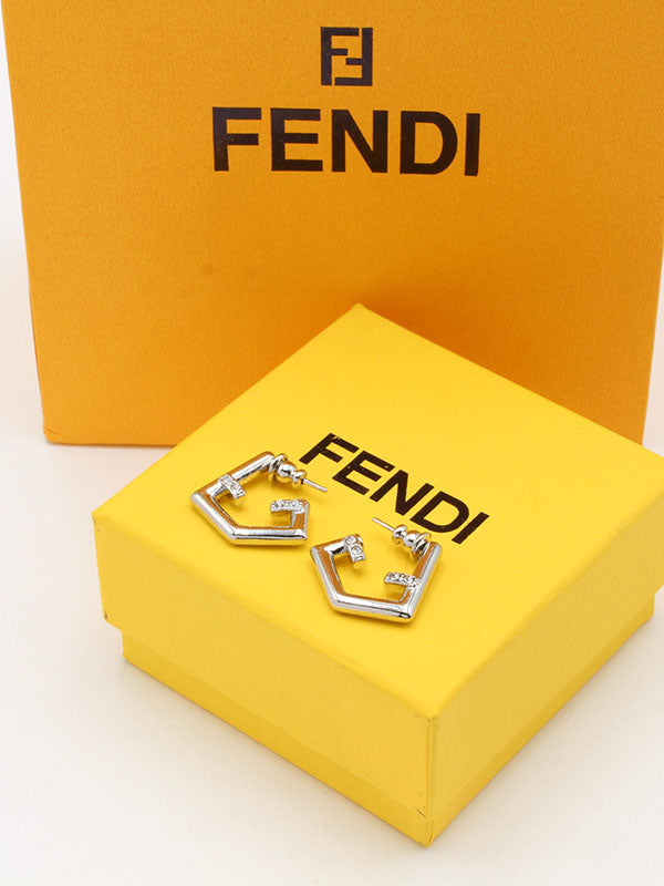 حلق فندي جيومترك لوقو حلق fendi