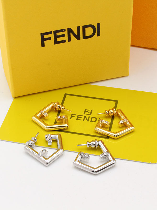 حلق فندي جيومترك لوقو حلق fendi