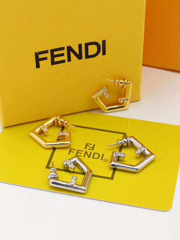 حلق فندي جيومترك لوقو حلق fendi