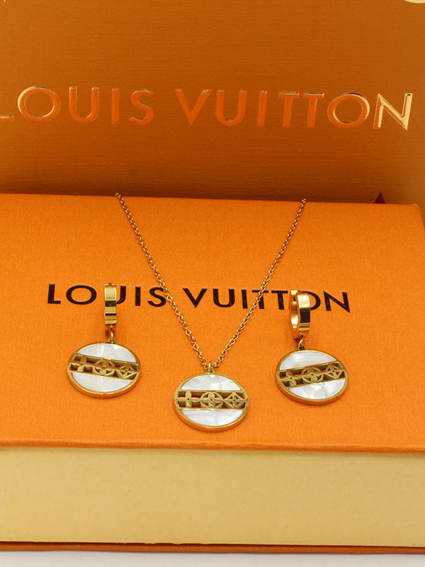 طقم لويس فيتون وايت شيل مدور 2 قطع اطقم louis vuitton