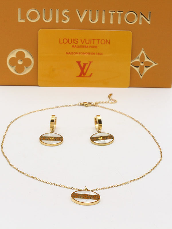 طقم لويس فيتون وايت شيل مدور 2 قطع اطقم louis vuitton