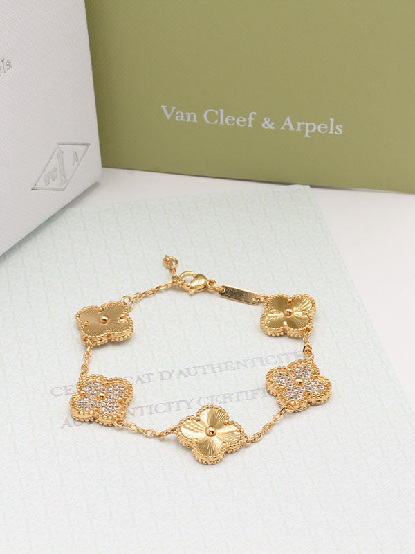 اساور فان كليف ورود زركون قولد اسواره van cleef