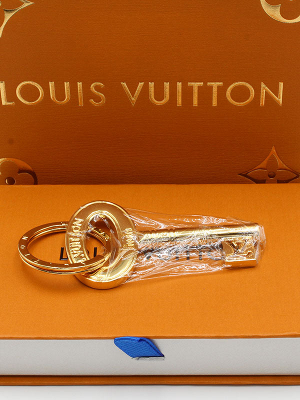 ميدالية لويس فيتون كي لوقو ميدالية louis vuitton
