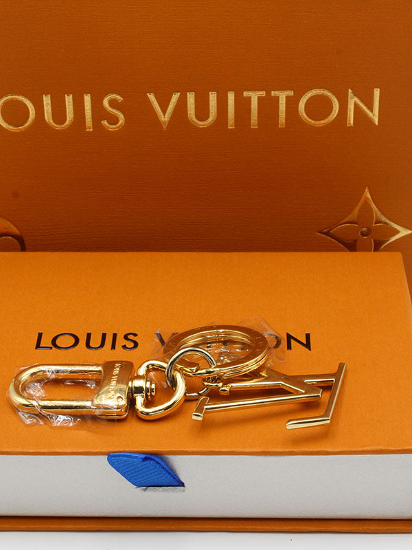 ميدالية لويس فيتون كي لوقو ميدالية louis vuitton