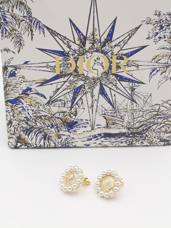 حلق ديور لولو مدور حلق dior