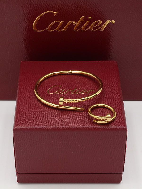 اساور كارتير مع خاتم بناتية اسواره CARTIER