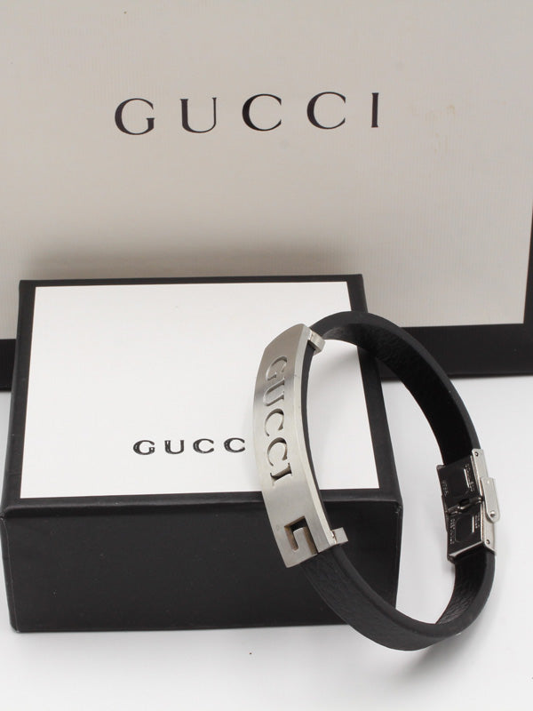 اساور قوتشي جلد فضية رجالية اسواره gucci