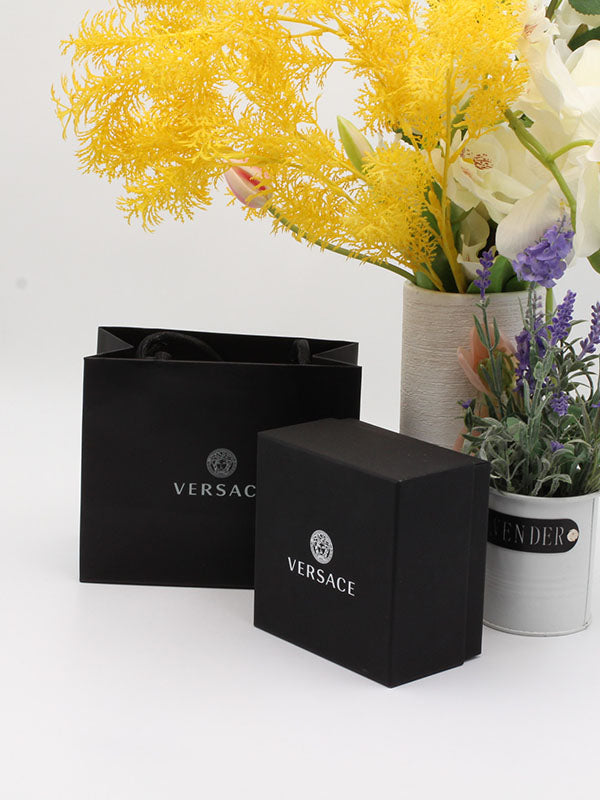 ملحقات فيرساتشي الاصلية هدايا versace