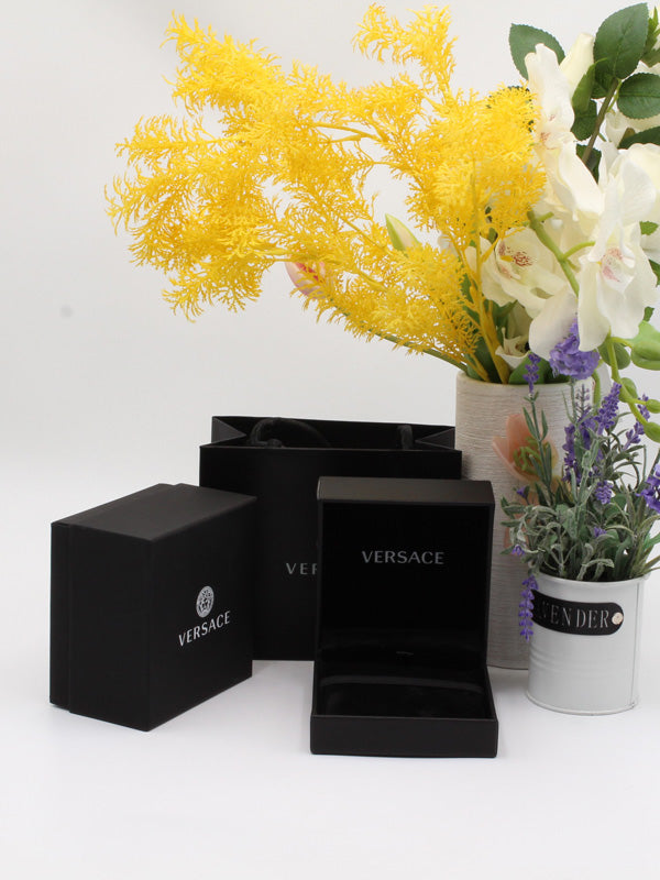 ملحقات فيرساتشي الاصلية هدايا versace