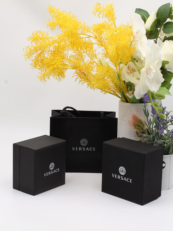 ملحقات فيرساتشي الاصلية هدايا versace