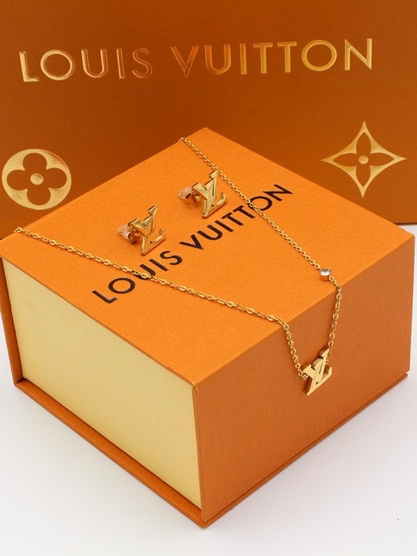 طقم لويس فيتون لوقو ناعم ذهبي اطقم louis vuitton