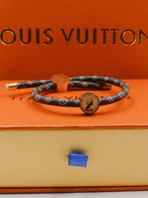 اسواره لويس فيتون ليذر لوقو اسواره louis vuitton