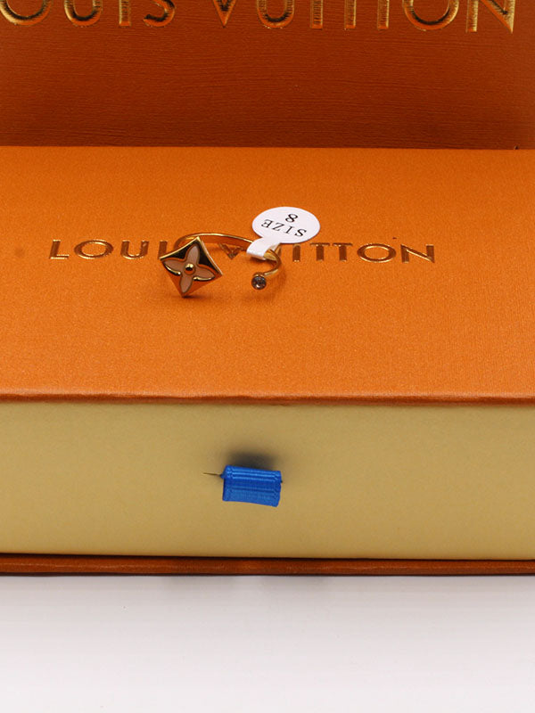 خاتم لويس فيتون شيل ابيض خواتم louis vuitton