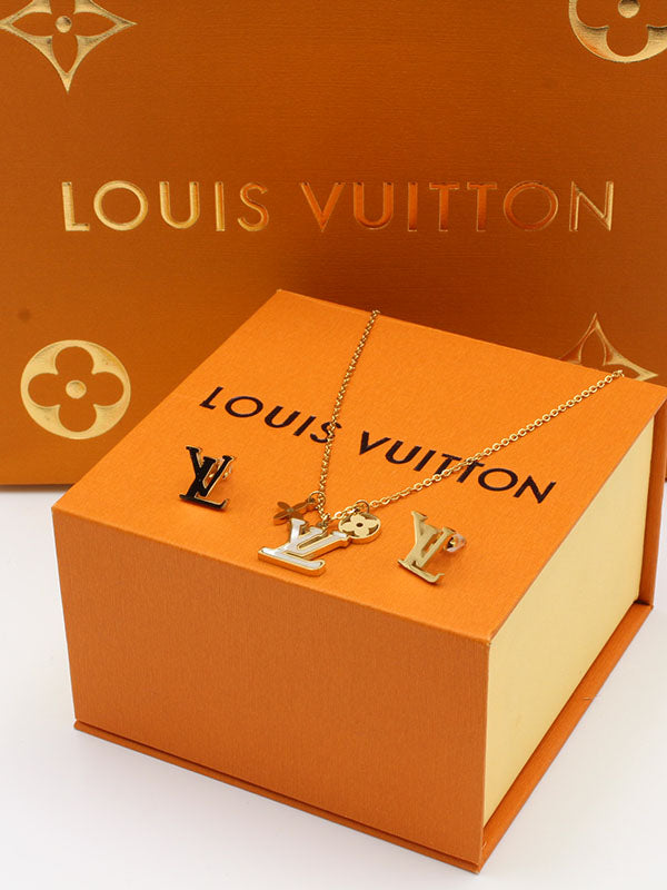 طقم لويس فيتون لوقو ناعم شيل اطقم louis vuitton