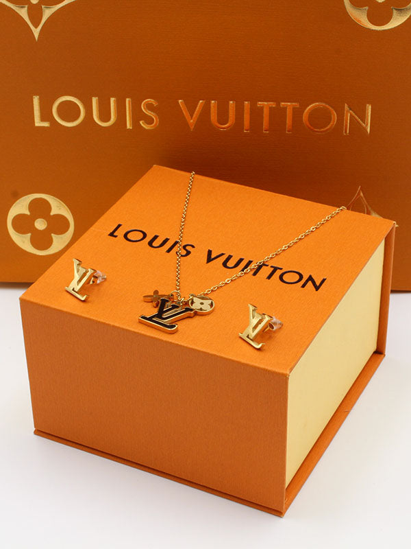 طقم لويس فيتون لوقو ناعم شيل اطقم louis vuitton