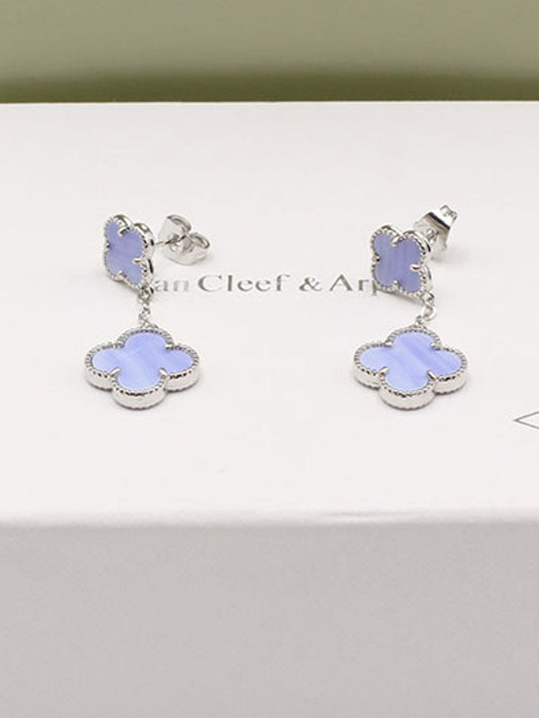 فان كليف حلق وردتين صدف طبيعي حلق van cleef موف فضي