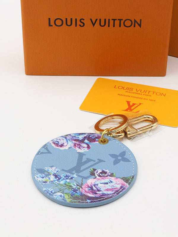 ميدالية لويس فيتون سماوي لوقو جلد ميدالية louis vuitton