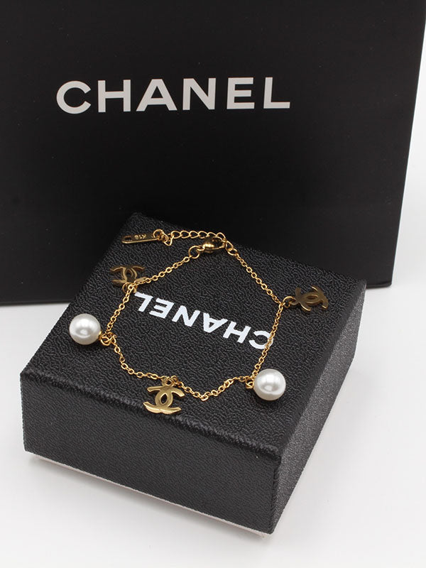 اسوارة شانيل لولو بيرل لوقو اسواره chanel