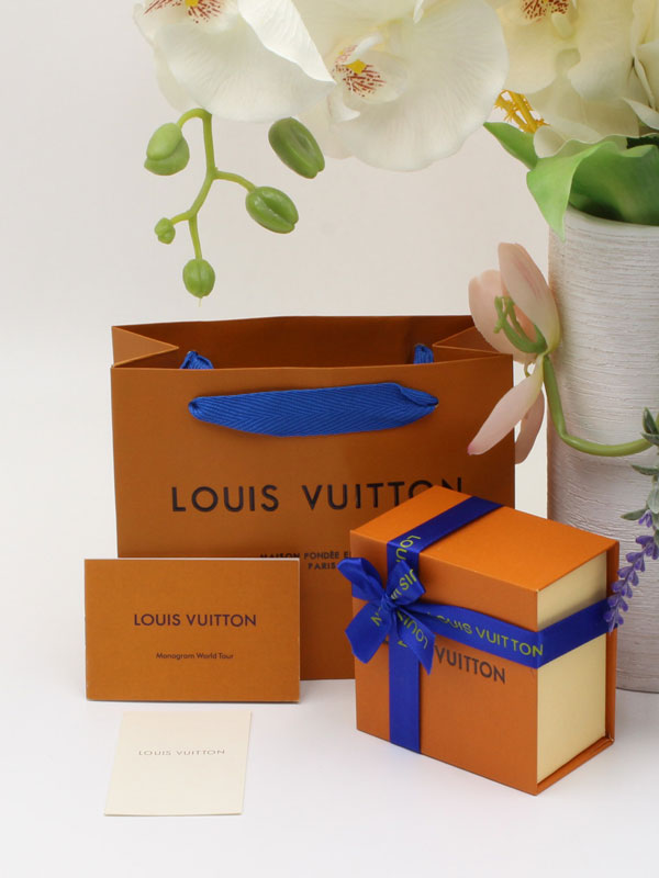 ملحقات لويس فيتون للاطقم سكوير بلاك لوقو هدايا louis vuitton