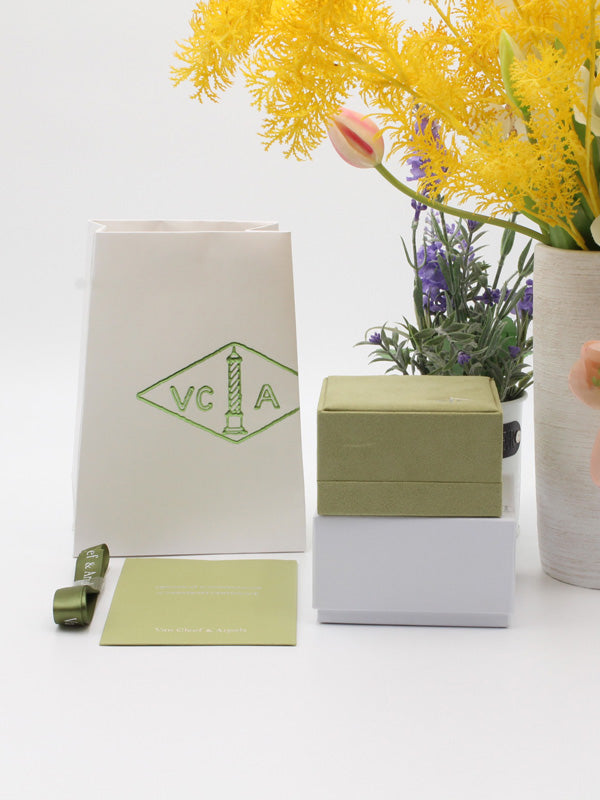 ملحقات فان كليف للاساور سكوير هدايا van cleef