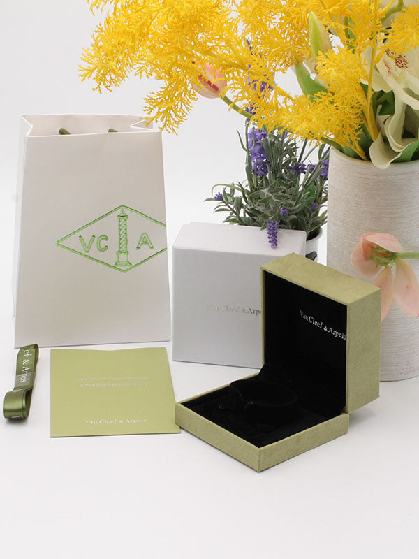 ملحقات فان كليف للاساور سكوير هدايا van cleef