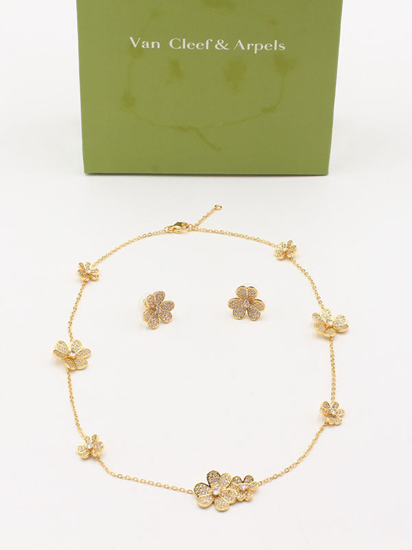 طقم فان كليف تشوكر وردات زركون اطقم van cleef