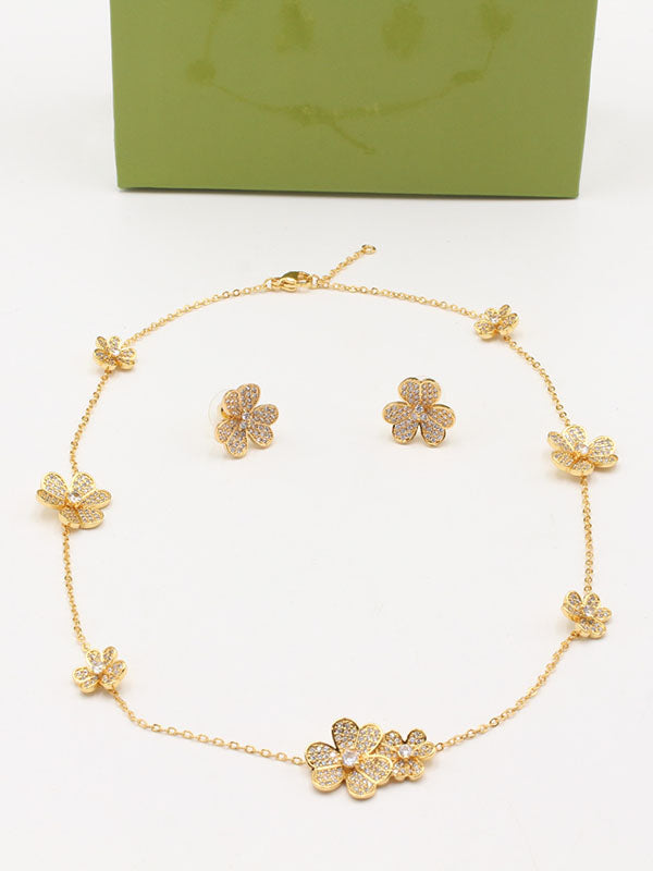 طقم فان كليف تشوكر وردات زركون اطقم van cleef ذهبي