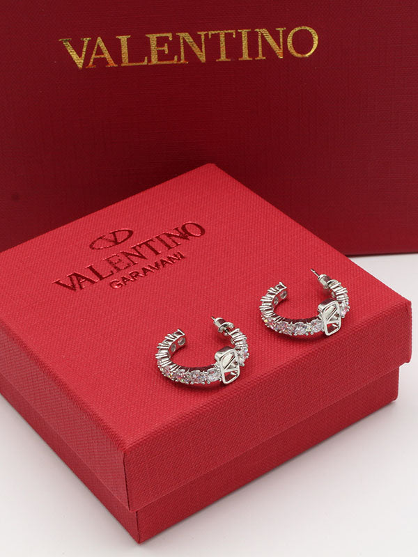 حلق فالنتينو زركون لوقو وسط حلق VALENTINO