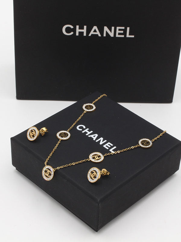 طقم شانيل تشوكر سمبل شاين اطقم chanel