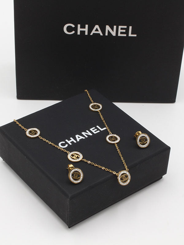 طقم شانيل تشوكر سمبل شاين اطقم chanel