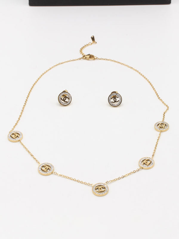 طقم شانيل تشوكر سمبل شاين اطقم chanel ذهبي
