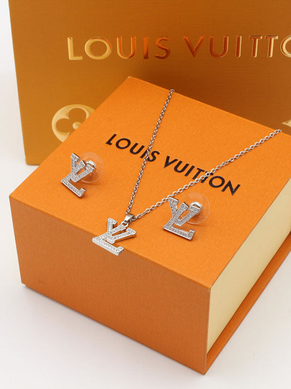 طقم لويس فيتون زركون لوقو نص طقم اطقم louis vuitton