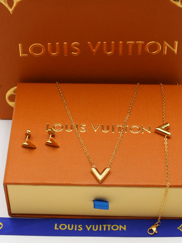 طقم لويس فيتون 3 قطع اطقم louis vuitton