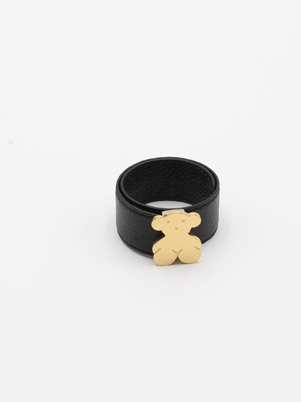 اسواره توس جلد اسود اسواره دبدوب