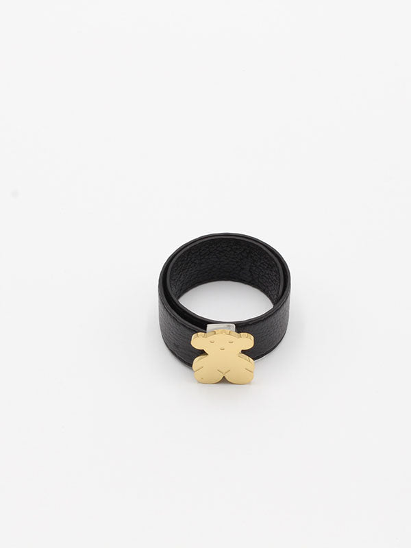 اسواره توس جلد اسود اسواره دبدوب