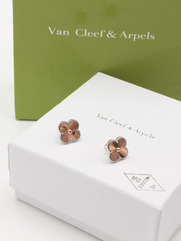 حلق فان كليف وسط لوقو