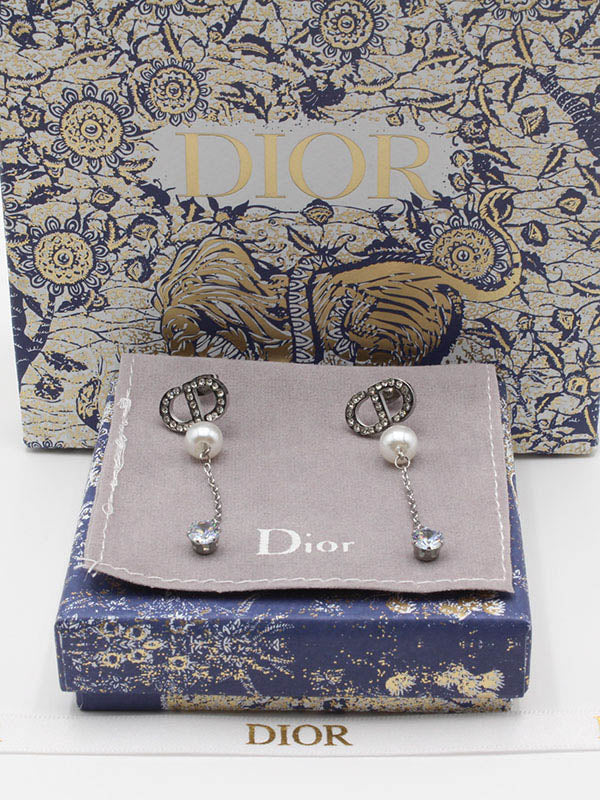 حلق ديور لولو طويل حلق dior فضي