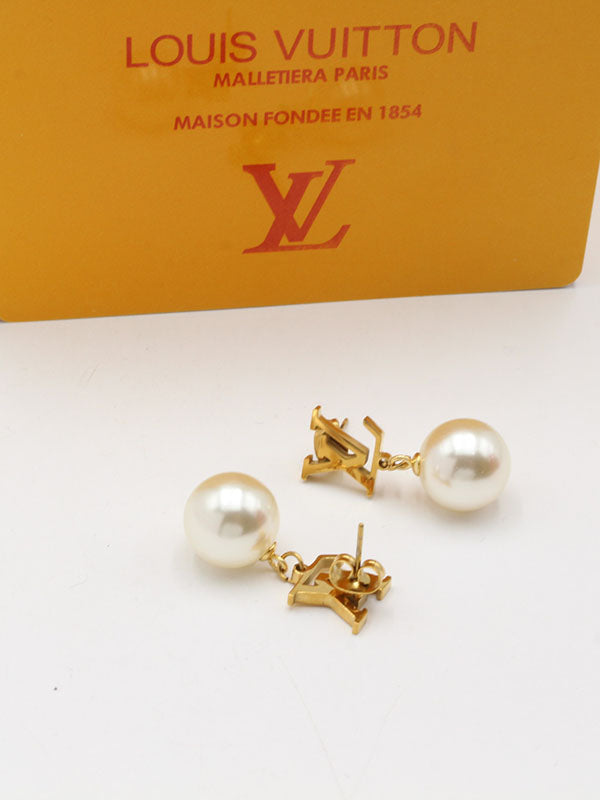 حلق لويس فيتون نيو لوقو بيرل حلق louis vuitton ذهبي