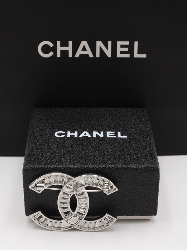 بروشات شانيل كيوبك بروش chanel